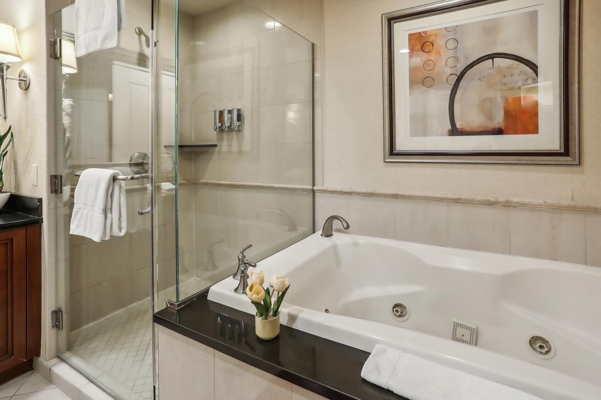 Mgm Signature Deluxe Balcony Strip View Suite Las Vegas Exterior photo